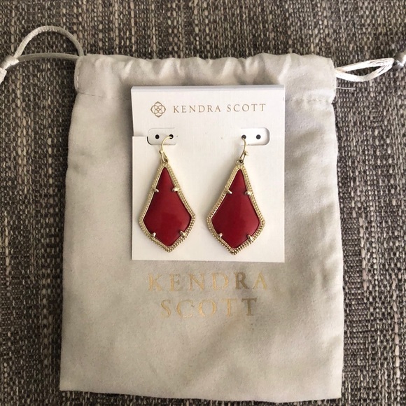 Kendra Scott Jewelry - Kendra Scott Alex Drop Earrings In Gold.Never worn
